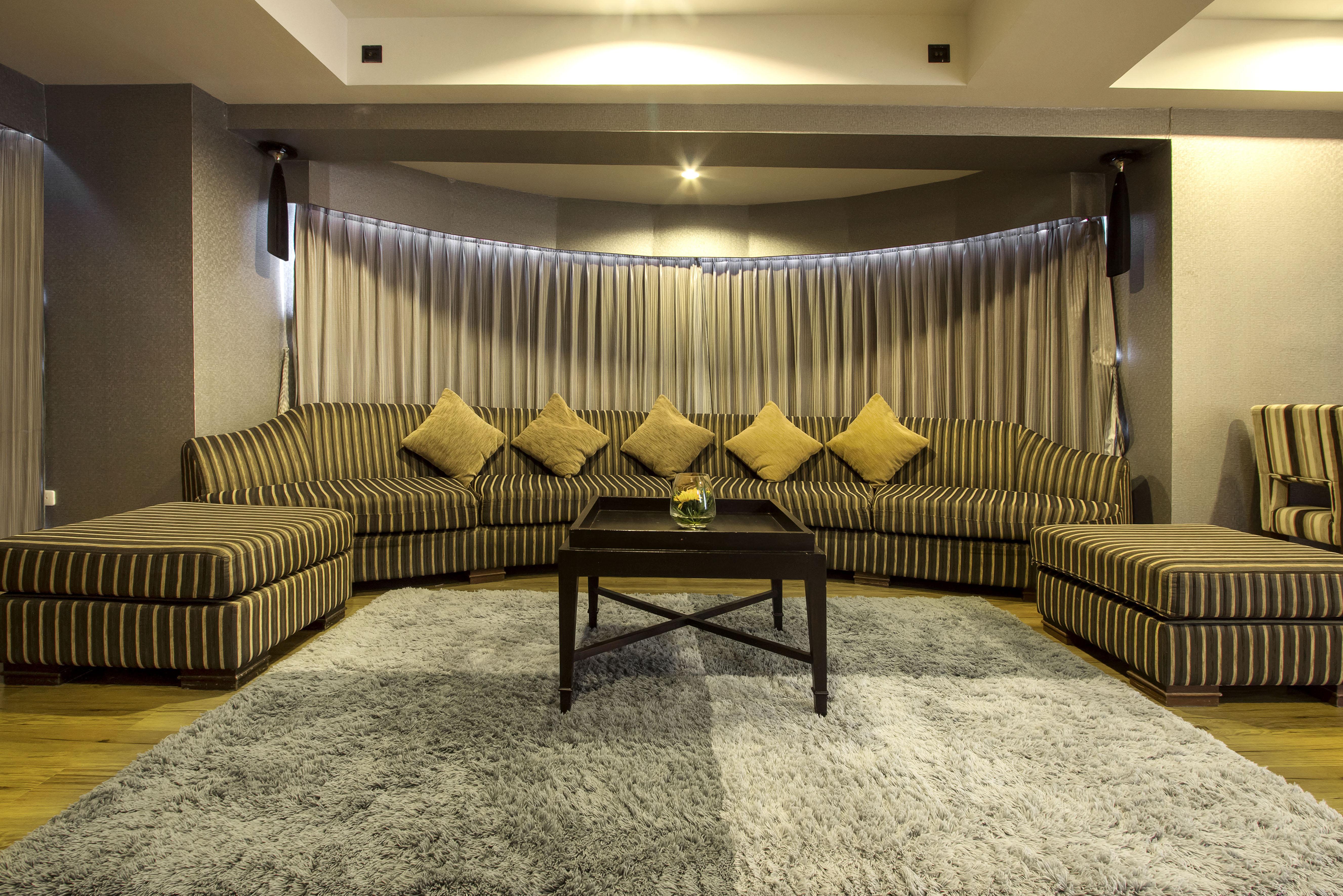 D Varee Jomtien Beach, Pattaya Exteriör bild The interior of the lounge