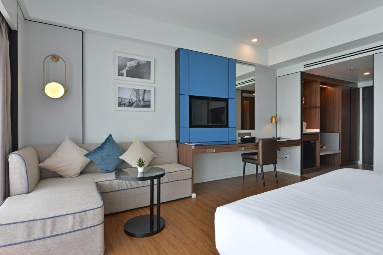 D Varee Jomtien Beach, Pattaya Exteriör bild Deluxe Room